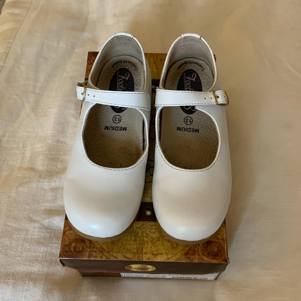 Footmates Laura Nonmarking sole Mary Jane shoe - size 13
